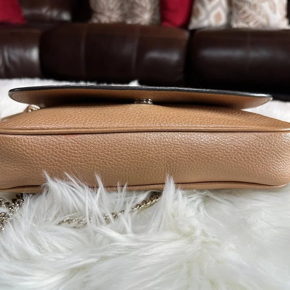 ❌SOLD❌ Authentic Gucci Medium Soho Pebbled Clafskin Leather Long Flap Crossbody - Picture 9 of 17
